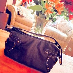 Purple small St Johns Bay purse. Nearly perfect condition. AS IS